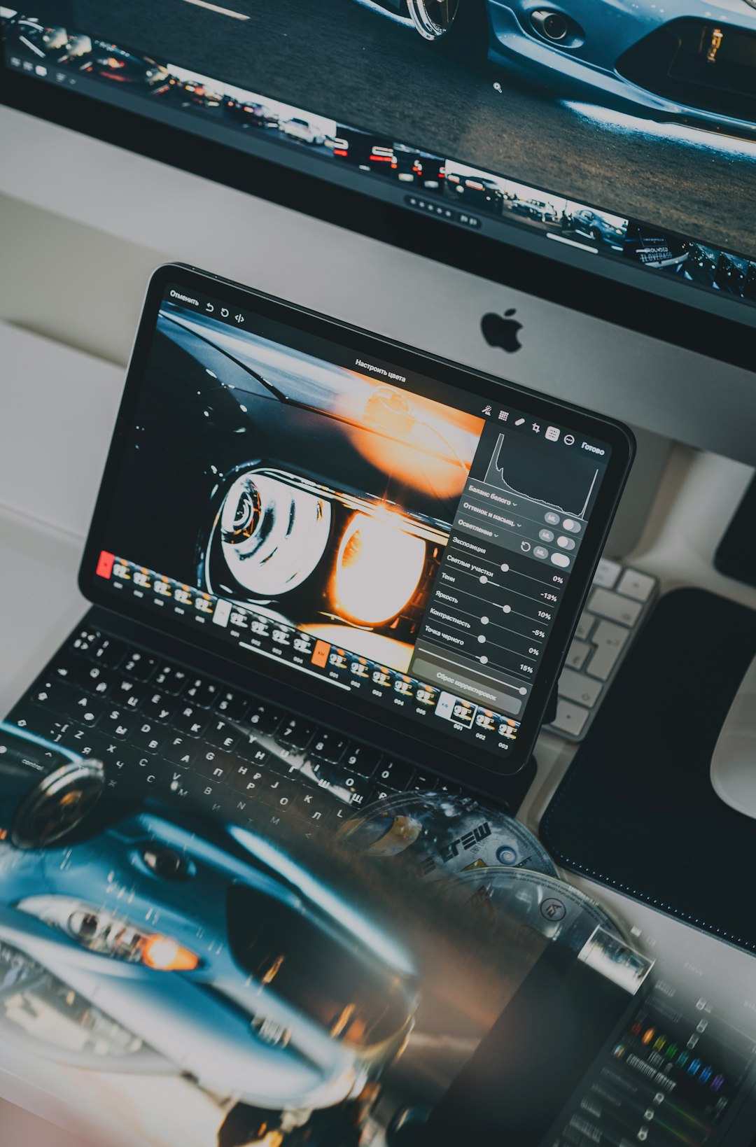 black-dell-laptop-computer-turned-on-displaying-game-application-mreabv7pkgq